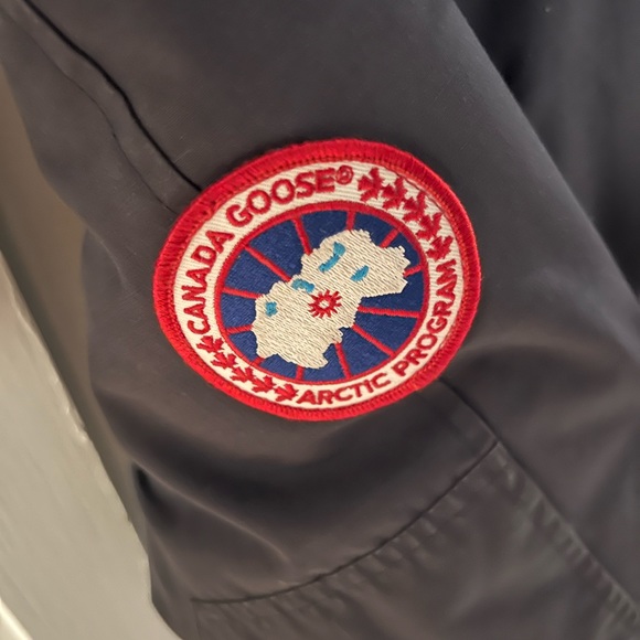 Authentic Canada Goose Jacket - Picture 3 of 5